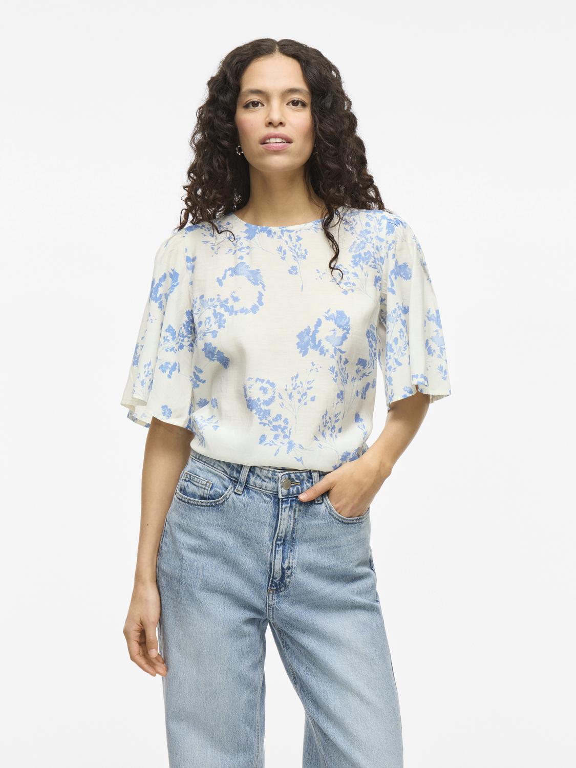 model_shot-front
