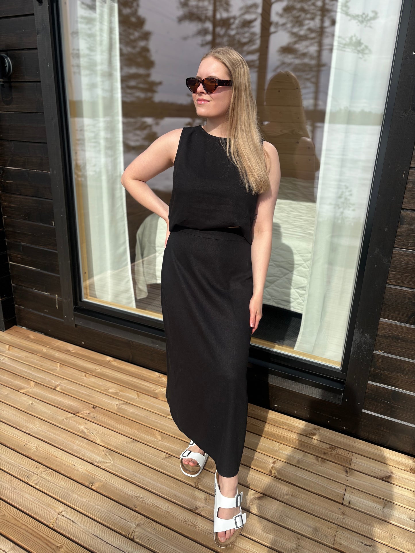 VIJOLANDA Long Skirt - Black