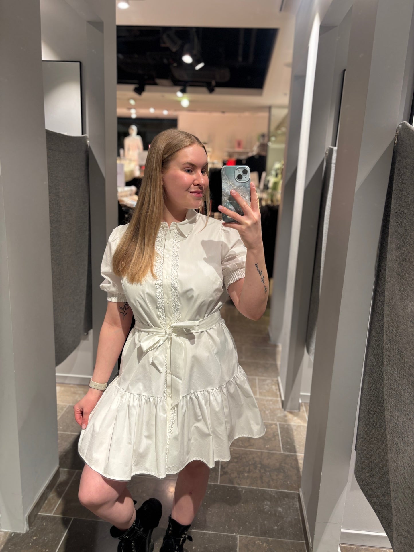 VICORLY Short Dress - Snow White