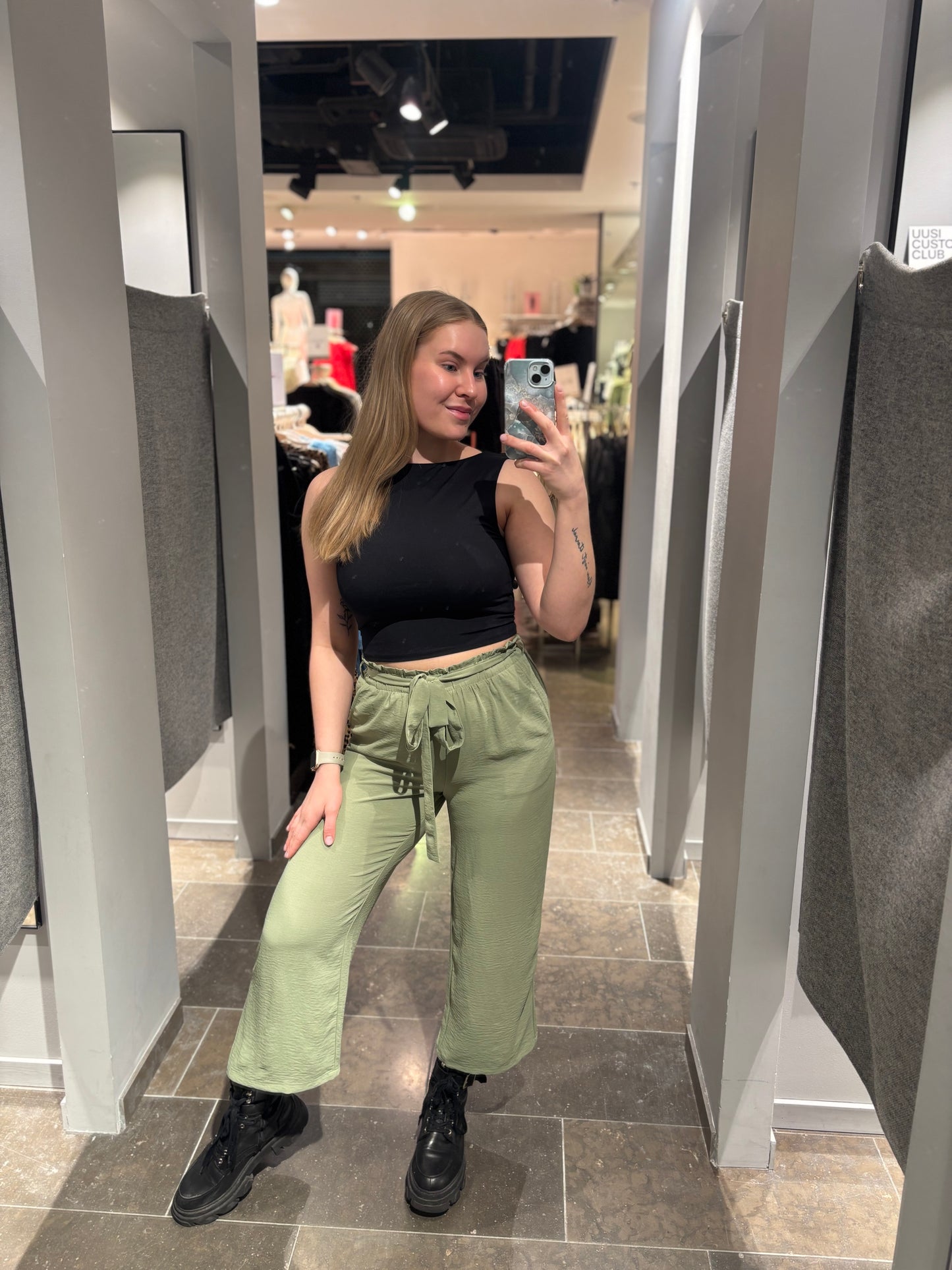 VIJOSA Trousers - Oil Green